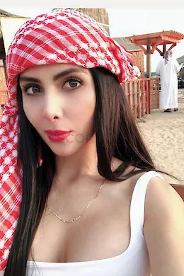 Julianajuliana - picture 1 of 3