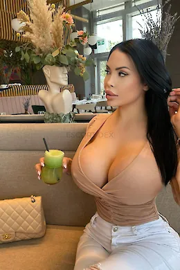 Joycena - picture 1 of 5