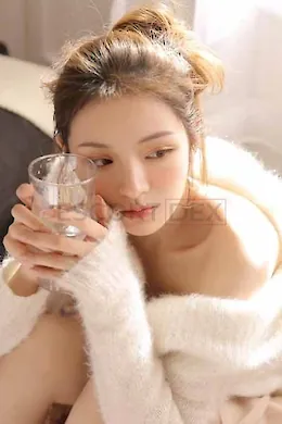 Yumeko - picture 1 of 5