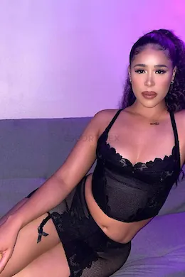 amirah - picture 1 of 3