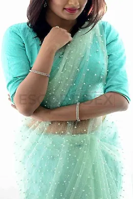 KUSUM TANDON - picture 1 of 4