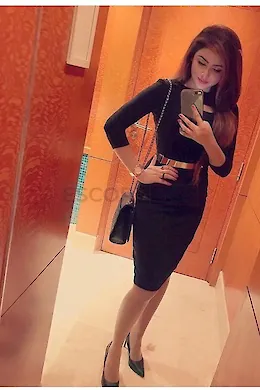 Komal - picture 1 of 5