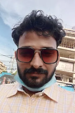 Saketh - picture 1 of 3