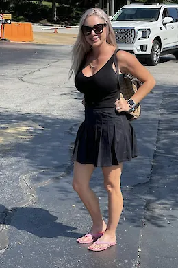 Bianca - picture 1 of 3