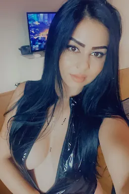 BIANCA - picture 1 of 5