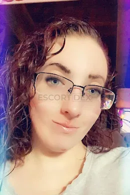 Susan - picture 1 of 3