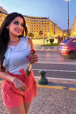 Sonya - picture 1 of 3