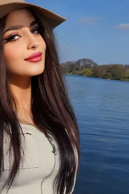 Sonya - picture 1 of 3