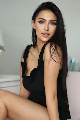 KRISTI - picture 1 of 5