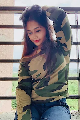 Preeti Singh - picture 1 of 3