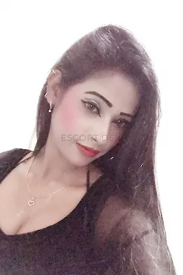 Surveen Mondal - picture 1 of 3