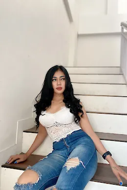 Aqila88 - picture 1 of 5