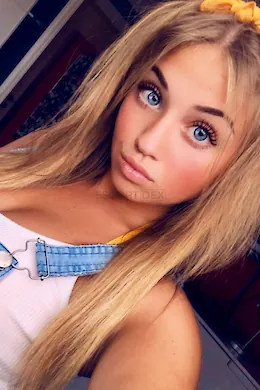 NELLIE - picture 1 of 5