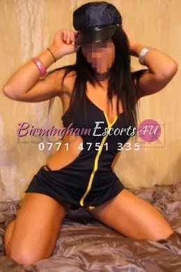 Alizah - picture 1 of 3