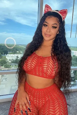 LORALEE - picture 1 of 6