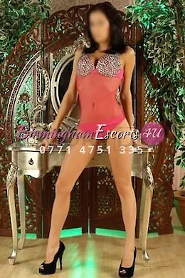 NICKI - picture 1 of 4