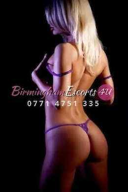 NICOLE - picture 1 of 4