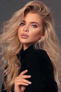 NIKA - picture 1 of 5