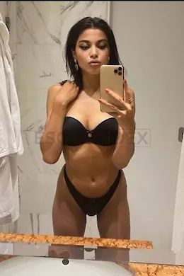 Cindy - picture 1 of 6