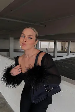 ANNA MASSAGE - picture 1 of 4