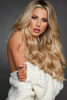 SEXY MASHA - picture 1 of 4