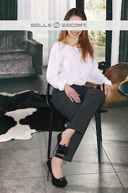 Kimberly Hardt - picture 1 of 6