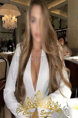 Sonja - picture 1 of 4