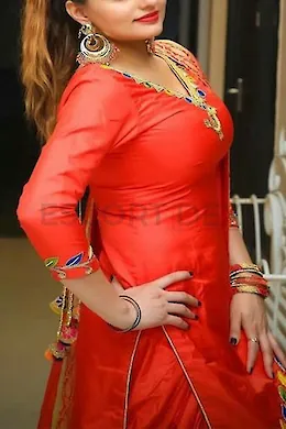 Tabassum Noori - picture 1 of 4