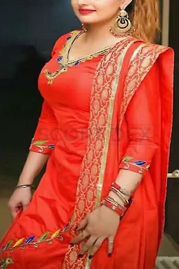 Tabassum Noori - picture 1 of 4