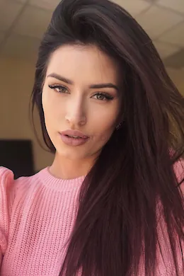 ROBYN - picture 1 of 5