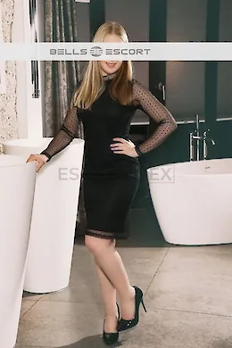 Fabienne Fee - picture 1 of 6