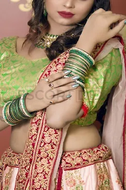 Natasha Nambiar - picture 1 of 4