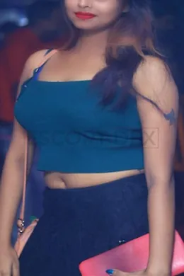 Natasha Nambiar - picture 1 of 4