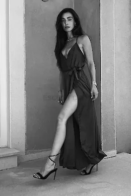 MERYL - picture 1 of 5