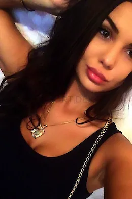 Arianne - picture 1 of 4