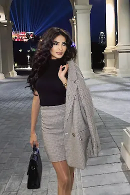 WILLA - picture 1 of 5