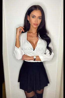 RANVEIG - picture 1 of 5