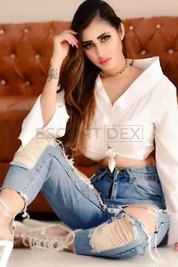 Bahrain escorts - picture 1 of 6