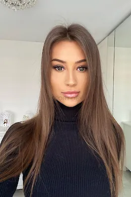 CIARA - picture 1 of 5