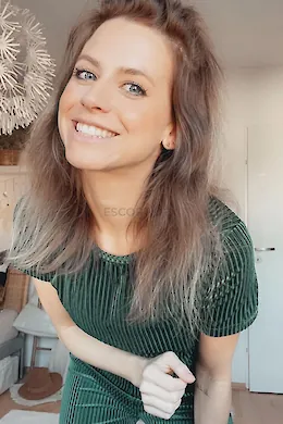 Celine - picture 1 of 4