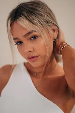 JAMESINA - picture 1 of 5