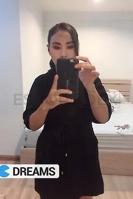 Aisha - picture 1 of 5