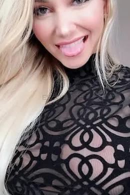 Josiane9714 - picture 1 of 3