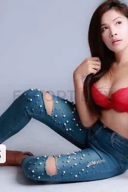 Lily - picture 1 of 6