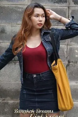 Daisy - picture 1 of 6