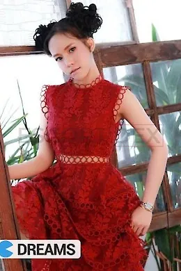 Molly - picture 1 of 6