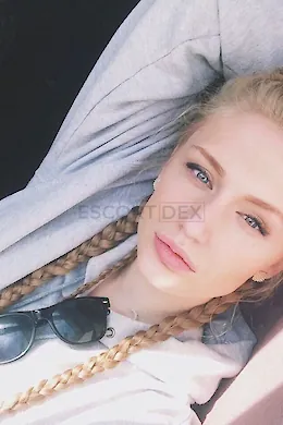 PELAGIA - picture 1 of 6