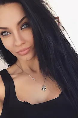 JUDITH - picture 1 of 6