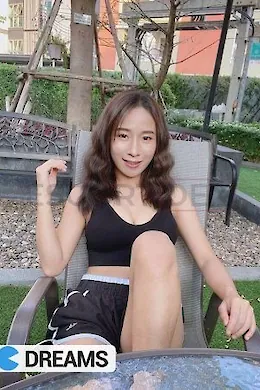 Nixon - picture 1 of 6