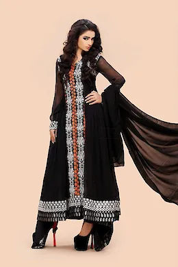 Saba Malik - picture 6 of 6